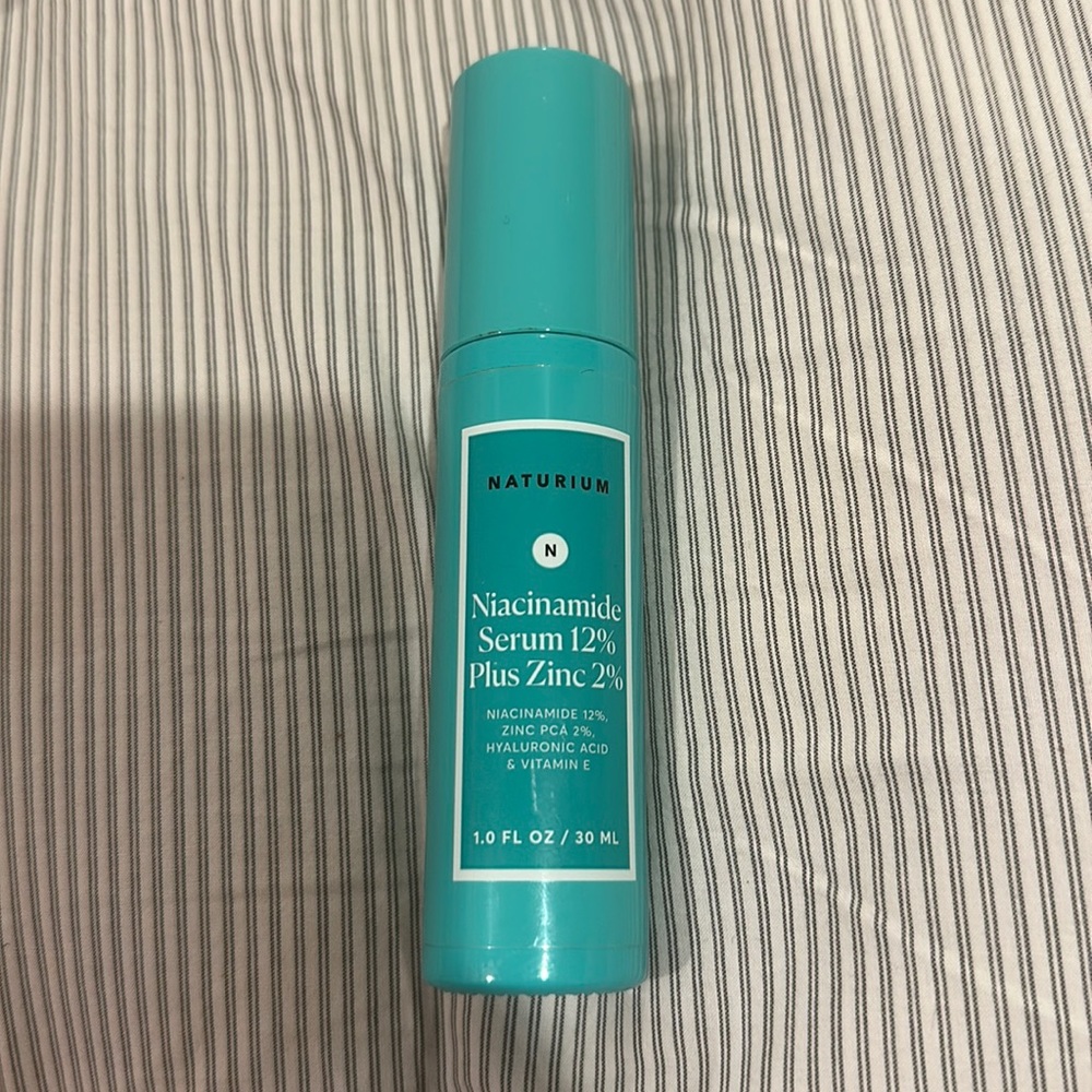 Naturium Niacinamide serum